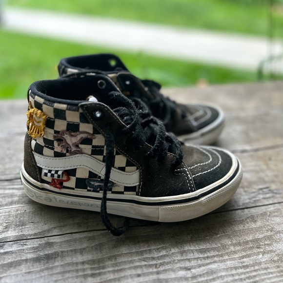 Lot of life left, Vans 3.5 used, elastic cut to make them “more comfortable” - Picture 4 of 6